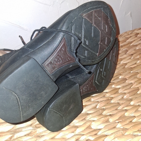 Ariat Vintage Black Leather Lace-Up Ankle Riding Boots 7 - Picture 6 of 6